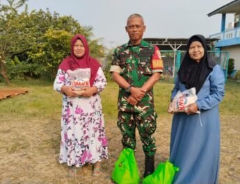 Koramil Batuceper Salurkan Bantuan Sembako untuk Warga di Benda, Perkuat Kepedulian Sosial TNI