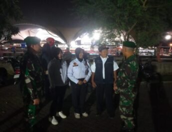 Babinsa Kodim 0506/Tgr Perkuat Patroli Malam, Jaga Keamanan Lingkungan