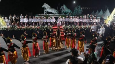 Festival Budaya Semarakkan Hari Jadi Purwakarta, Ribuan Warga Padati Pusat Kota