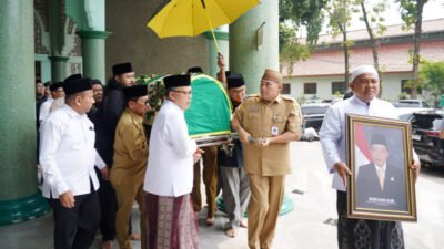 PEMAKAMAN KETUA DPRD-WALIKOTA2