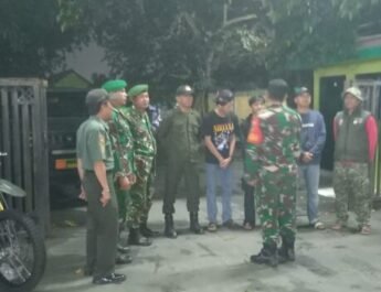 TNI Intensifkan Patroli Malam, Perkuat Keamanan dan Kedekatan dengan Warga