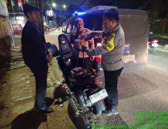 Bensin Habis dan Tak Punya Uang Pulang, Warga Minta Bantuan Polisi via 110